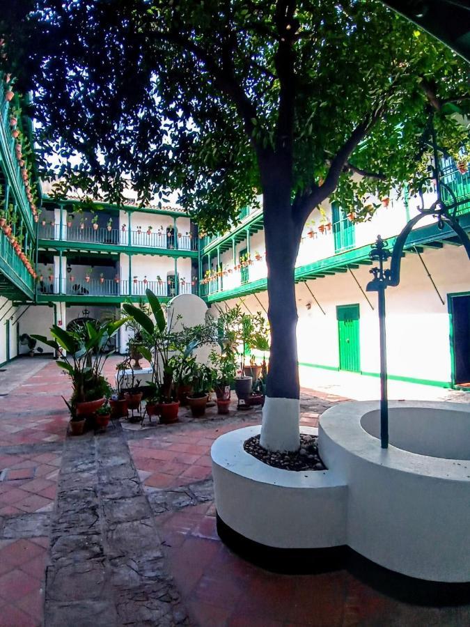 La Puerta Verde De Las Setas De Sevilla Esterno foto